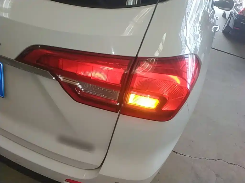 Haval M6 — миниатюра 8