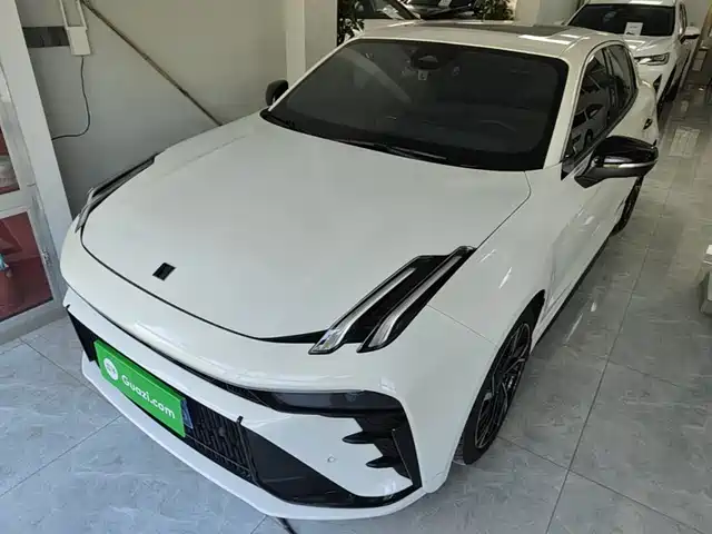 2024 Lynk & Co 03