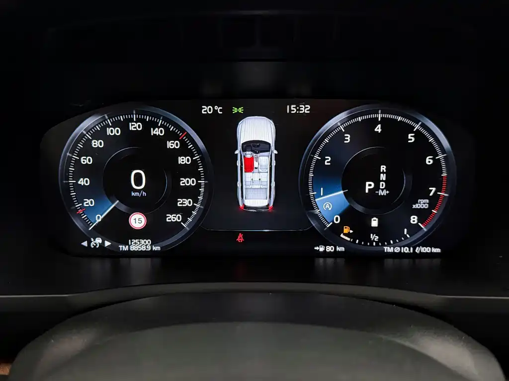 Volvo XC90 2022 — фото 14
