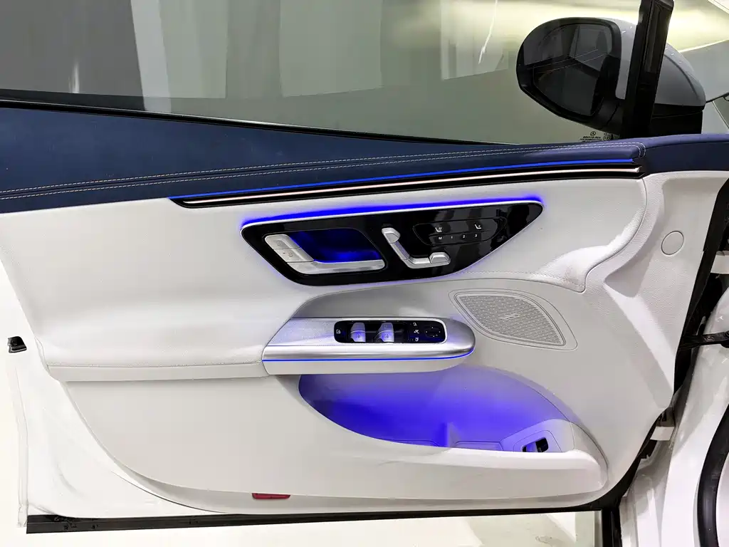 Mercedes-Benz EQE — миниатюра 11