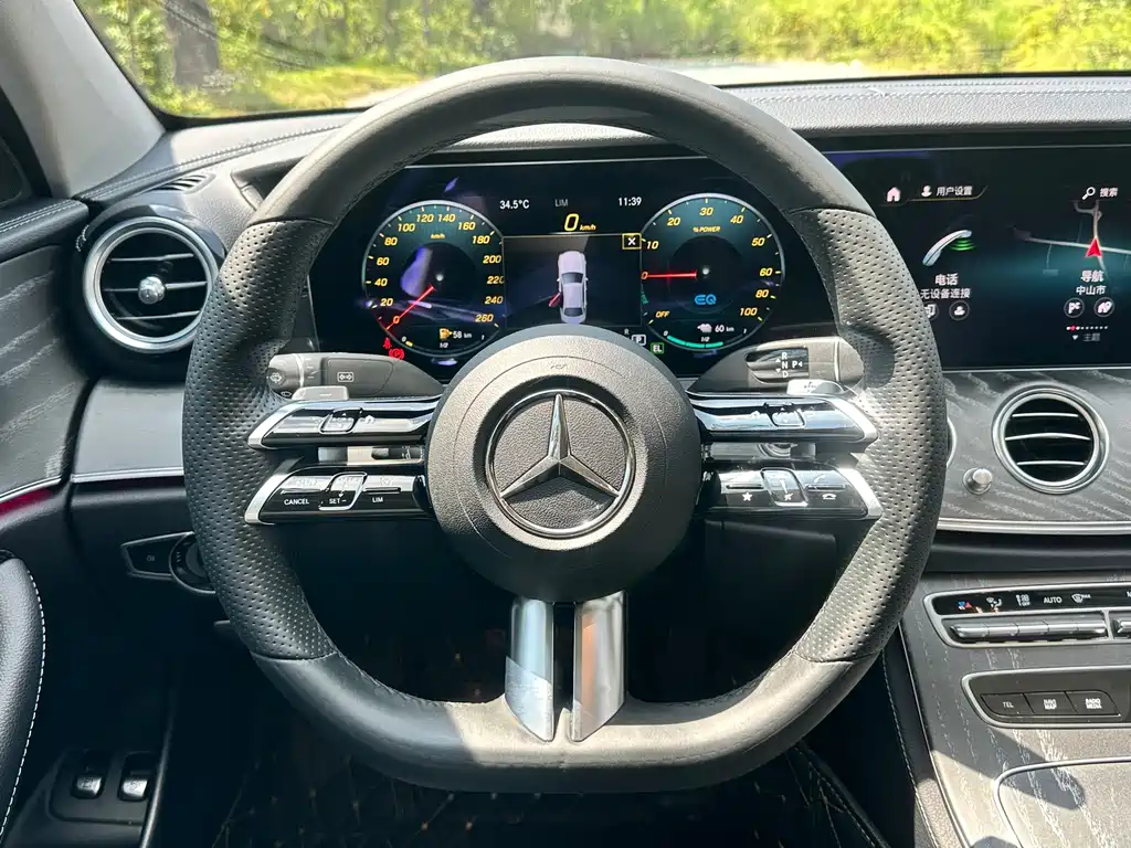 Mercedes-Benz E-Class New Energy — миниатюра 11