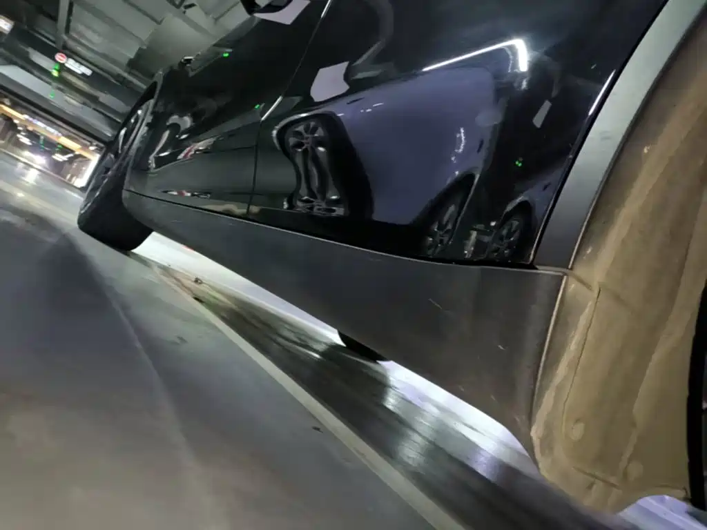 Tesla Model Y — миниатюра 22