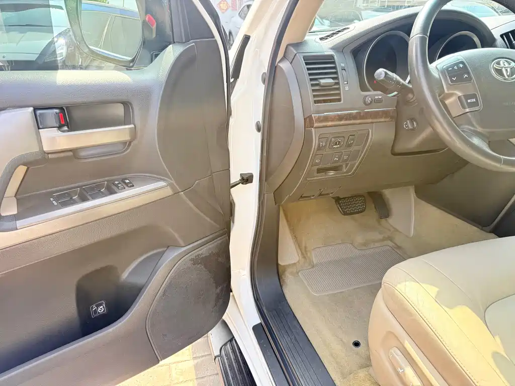 Toyota Land Cruiser — миниатюра 5