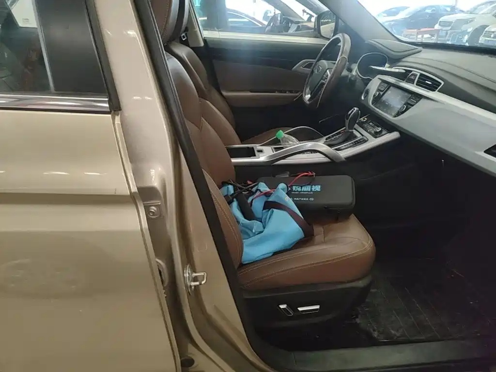Geely Boyue — миниатюра 25