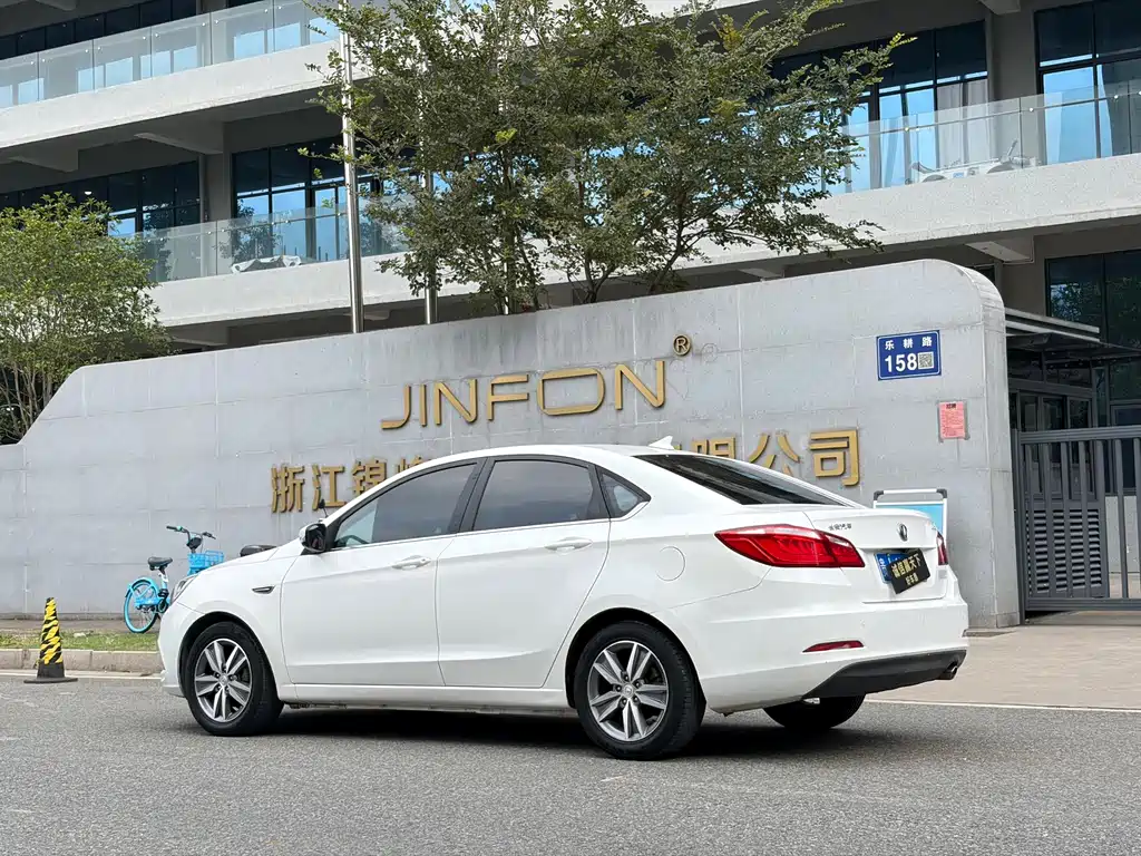 Changan Eado — миниатюра 11