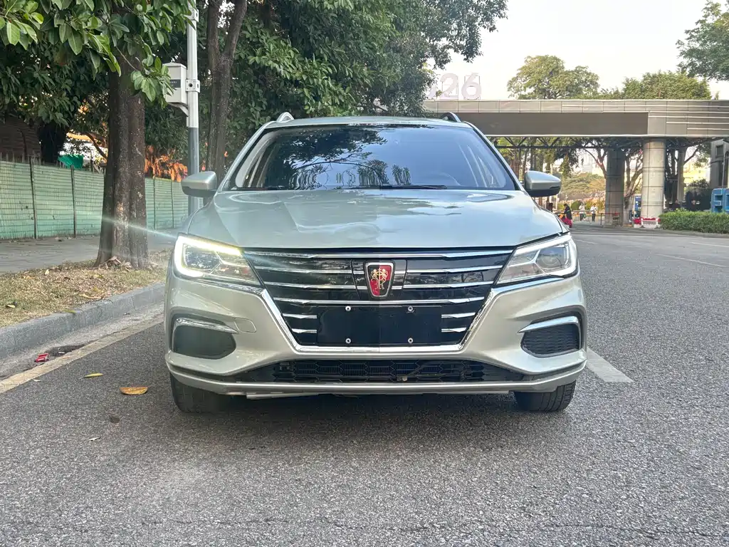ROEWE EI5