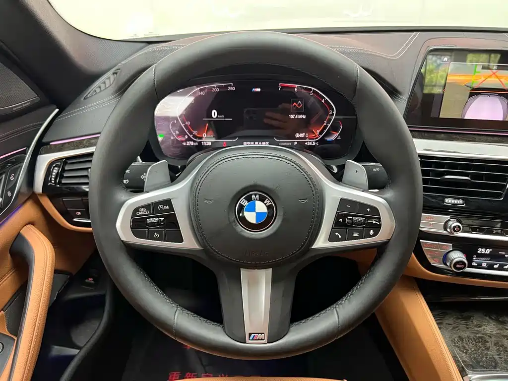 BMW 5 Series — миниатюра 14