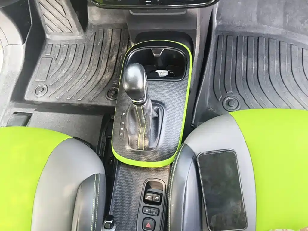 Roewe Clever — миниатюра 14
