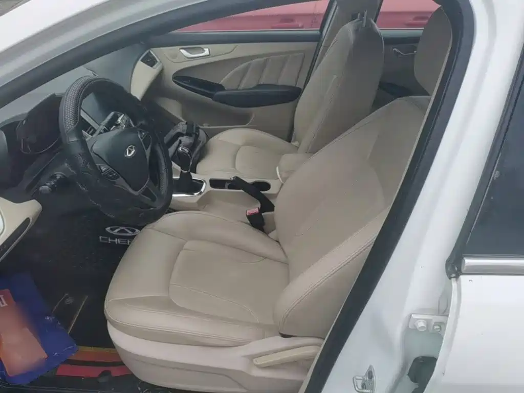 Chery Arrizo 7 — миниатюра 15