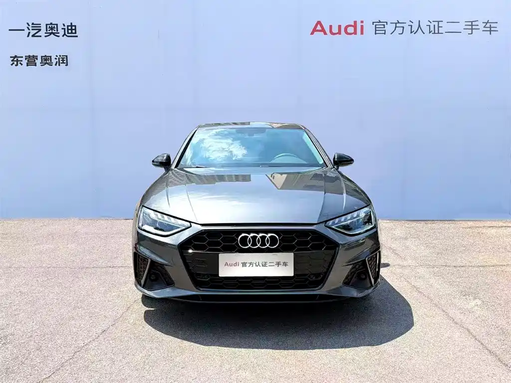 Audi A4L 2022 40 TFSI Luxury