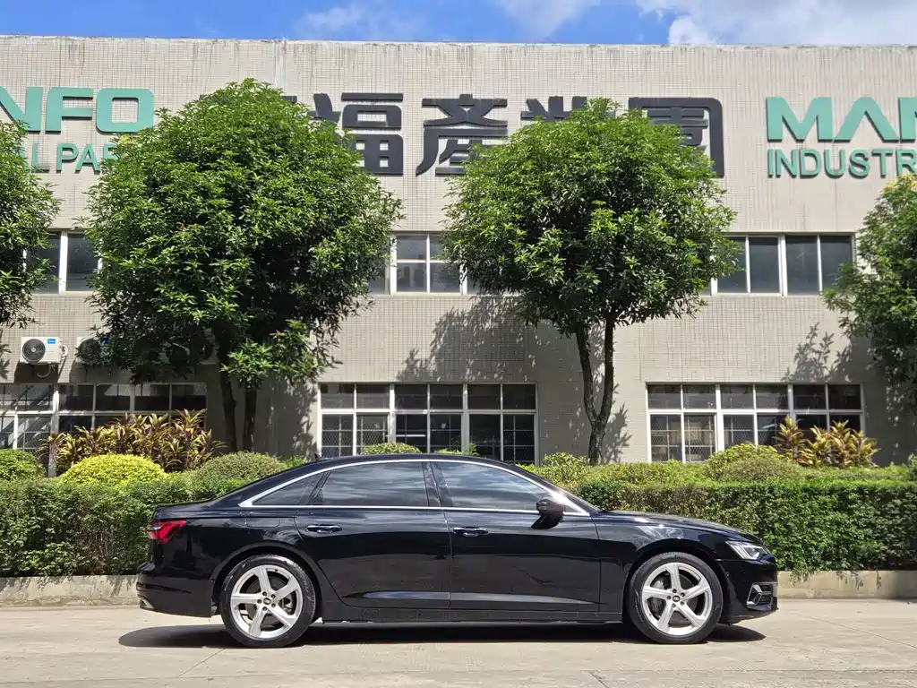 Audi A6L 2023 45 TFSI quattro Premium
