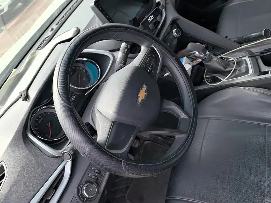 Chevrolet Volando — миниатюра 15