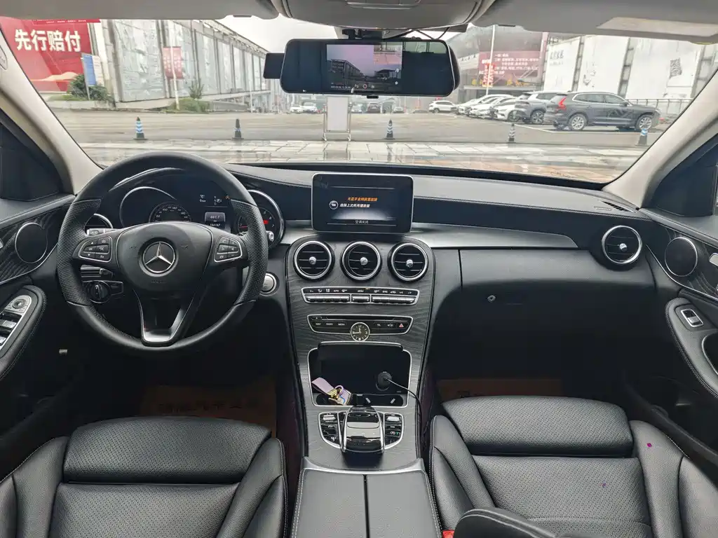 Mercedes-Benz C-Class — миниатюра 4