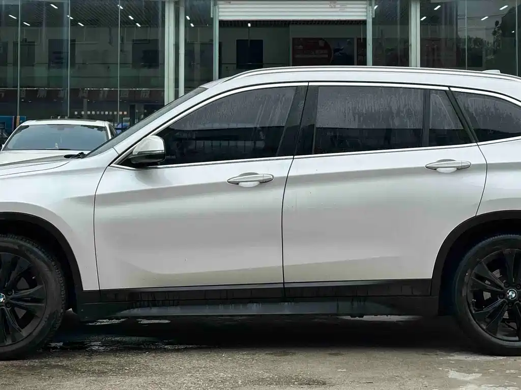 BMW X1 — миниатюра 7