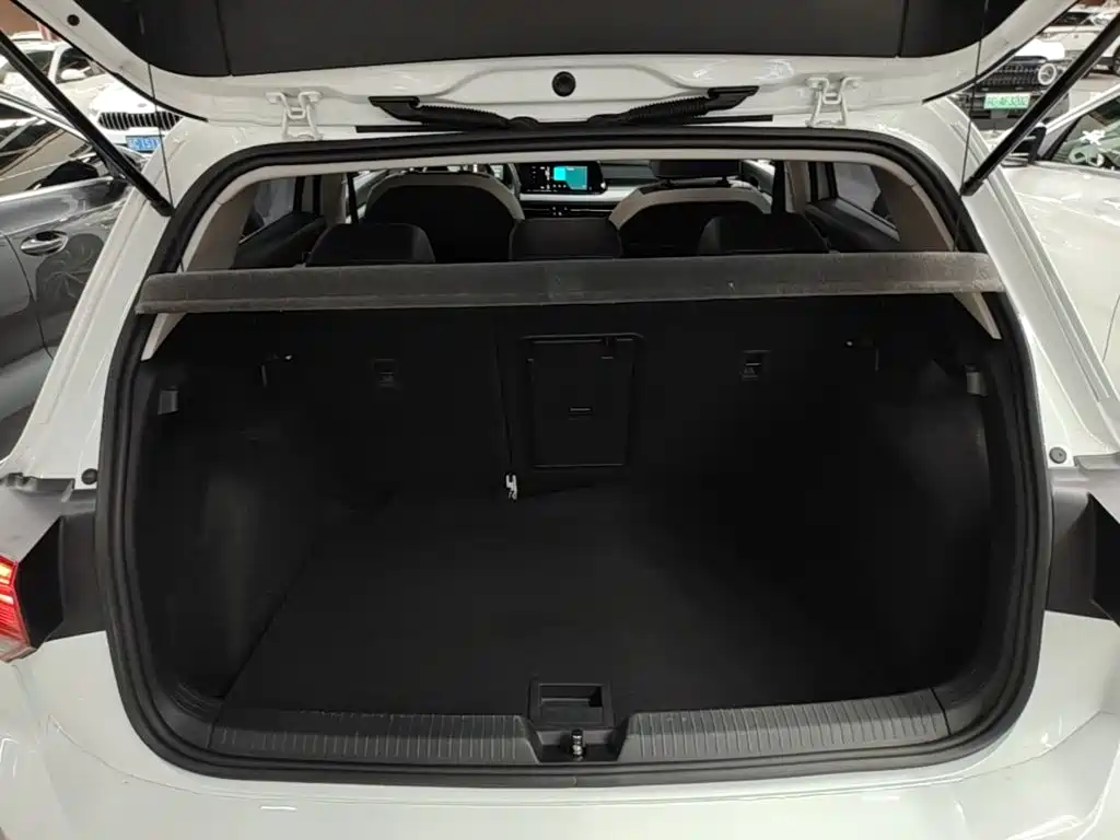 Volkswagen Golf — миниатюра 19