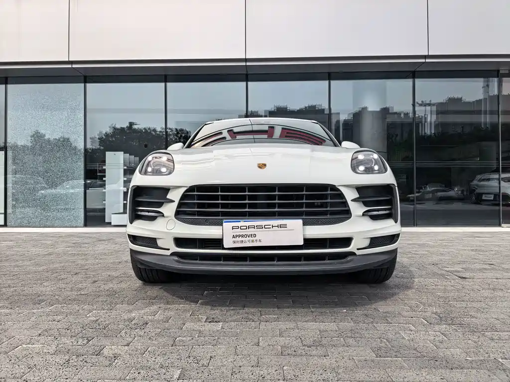 Porsche Macan — миниатюра 6