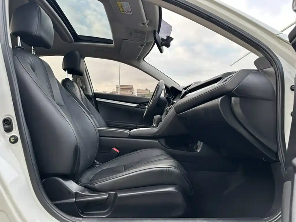 Honda Civic 2019 180TURBO CVT VI