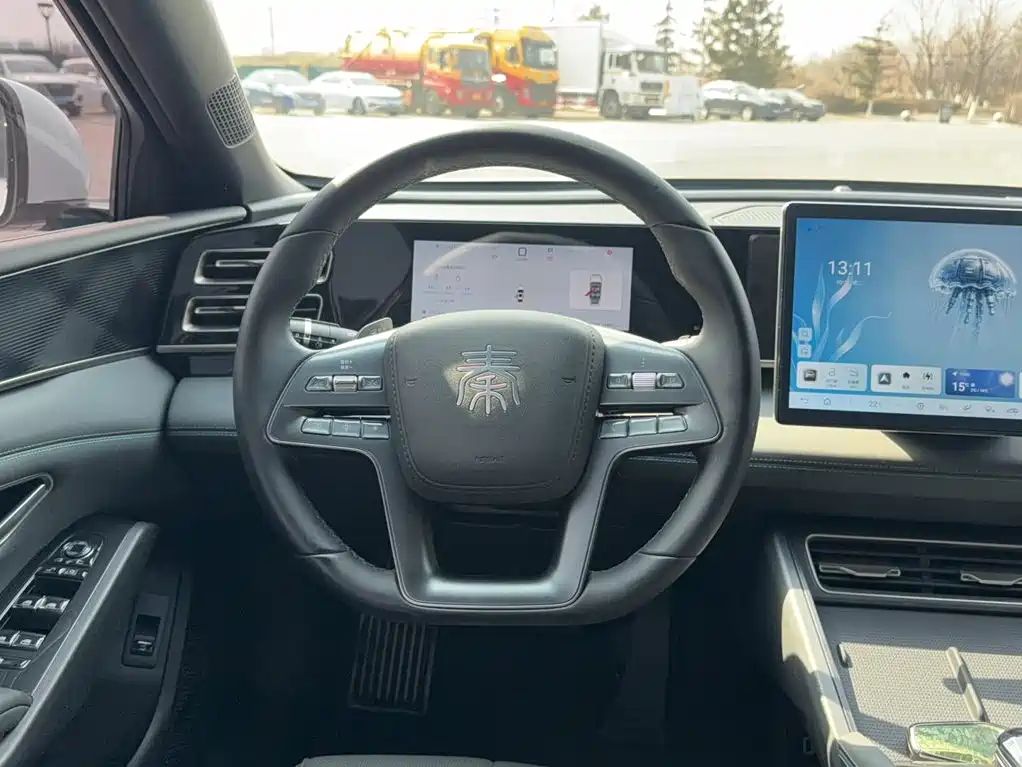 BYD Qin L L 2025 DM-i Smart Drive 80KM Lead