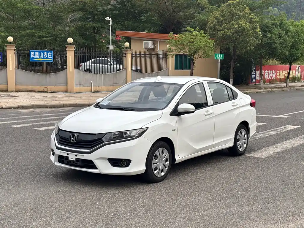 Honda Greiz 2016