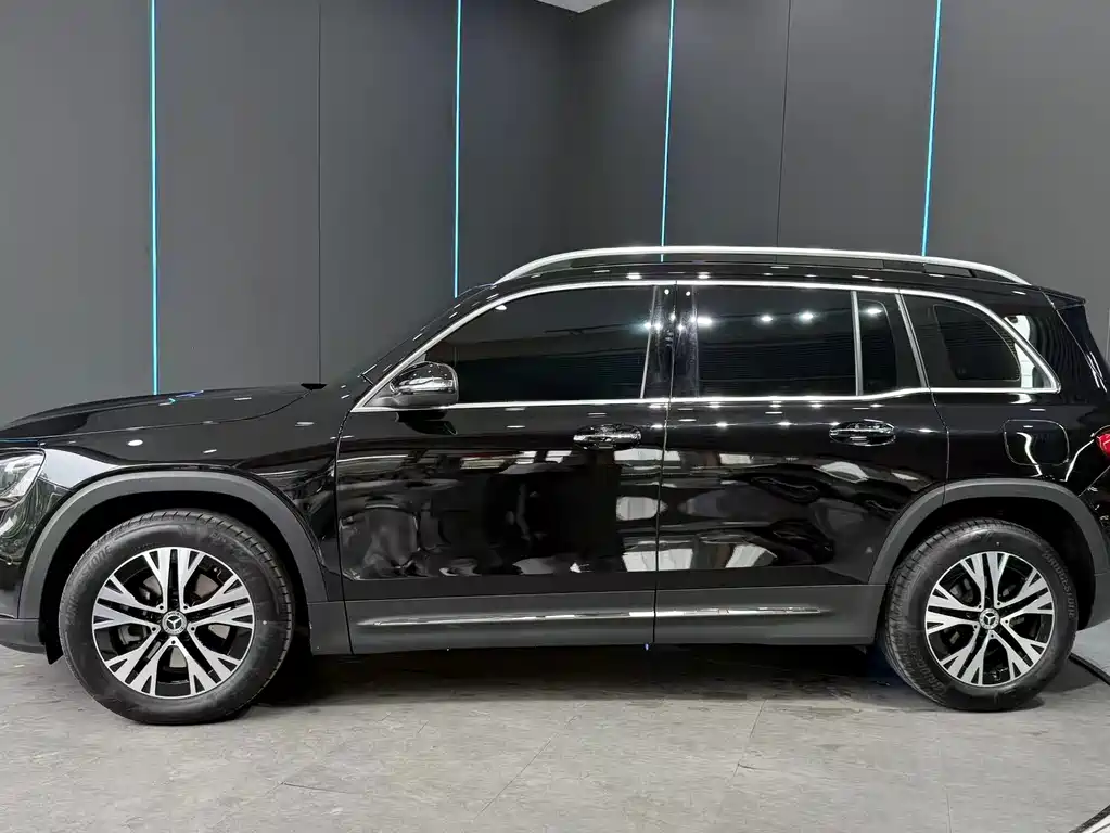 Mercedes-Benz GLB — миниатюра 4