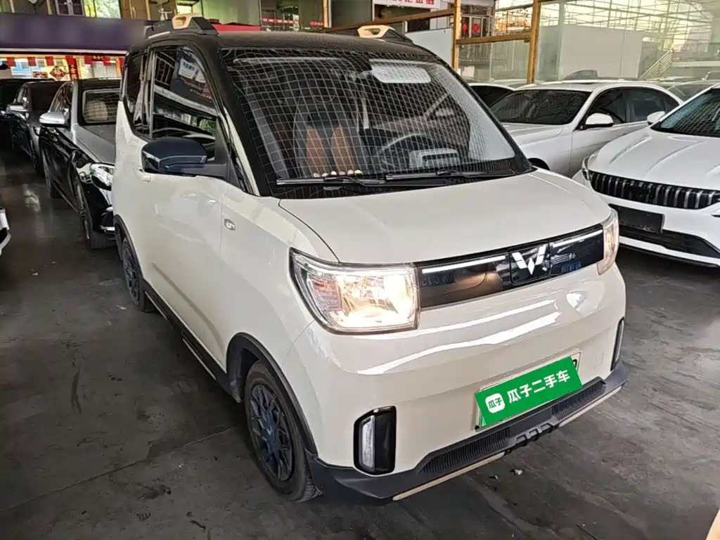 Wuling MINIEV — миниатюра 4