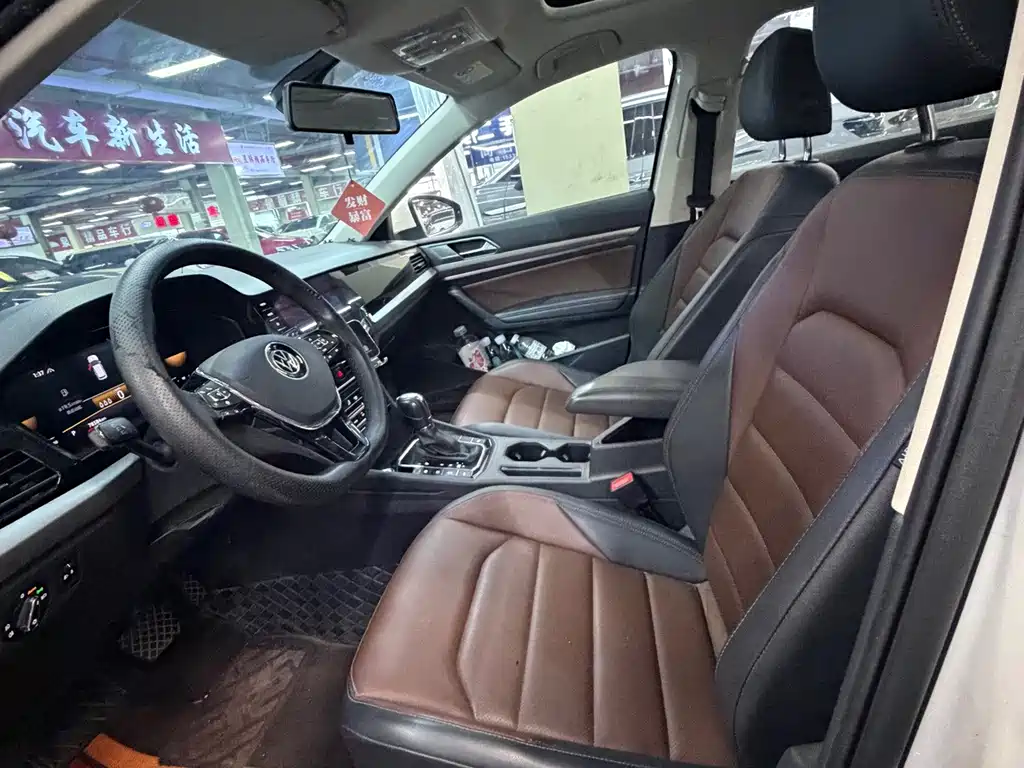 Volkswagen Lavida — миниатюра 7