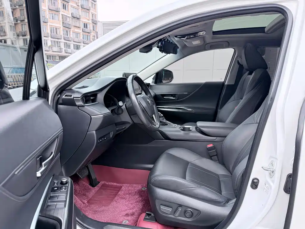 Toyota Harrier — миниатюра 6