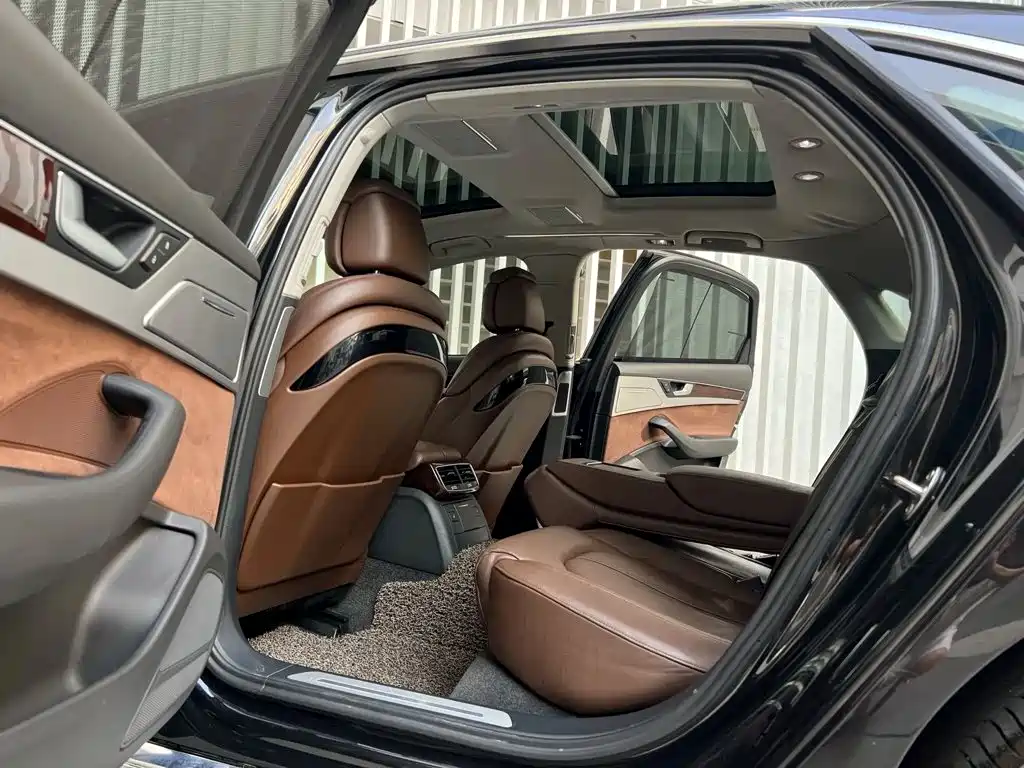 Audi A8 — миниатюра 8