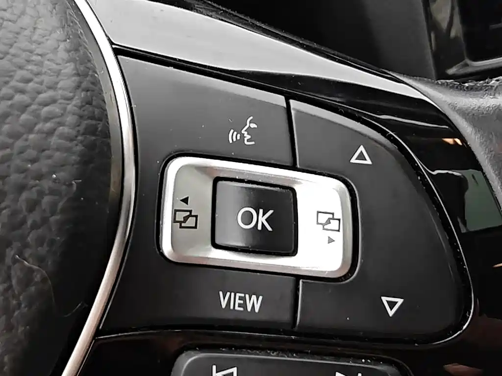 Volkswagen Golf — миниатюра 12