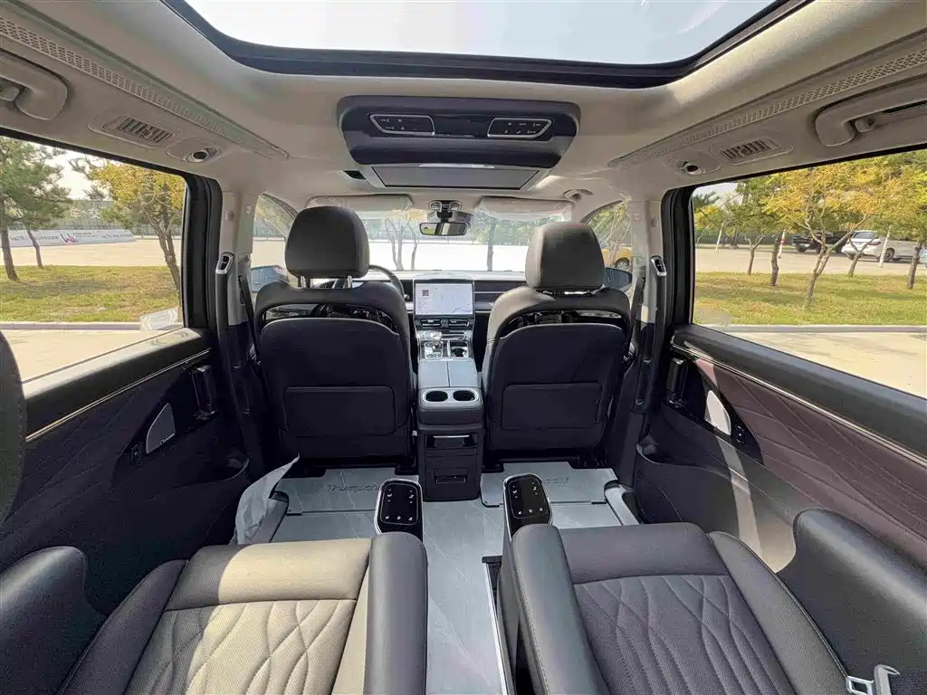 GAC Motor Trumpchi M8 — миниатюра 15