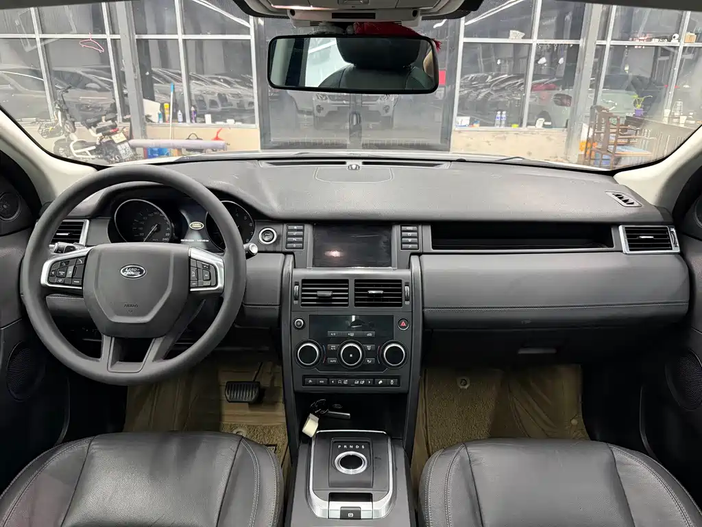 Land Rover Discovery Sport — миниатюра 10
