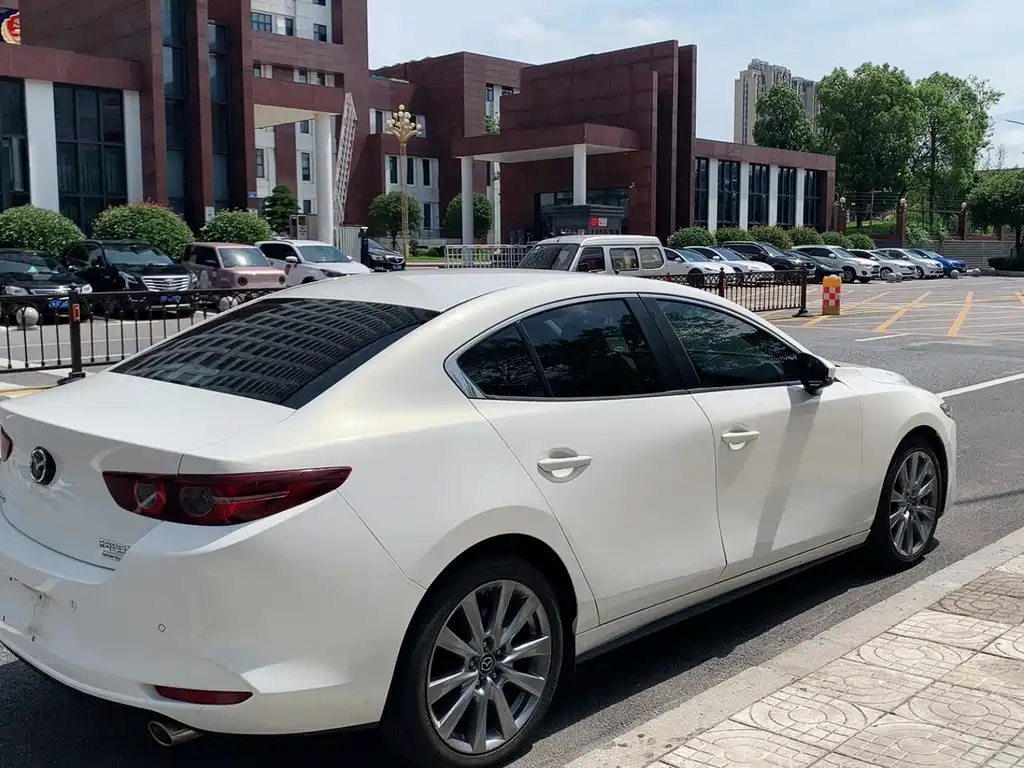 Mazda 3 Axela — миниатюра 7
