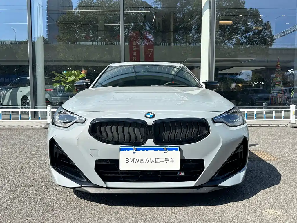 BMW M240I