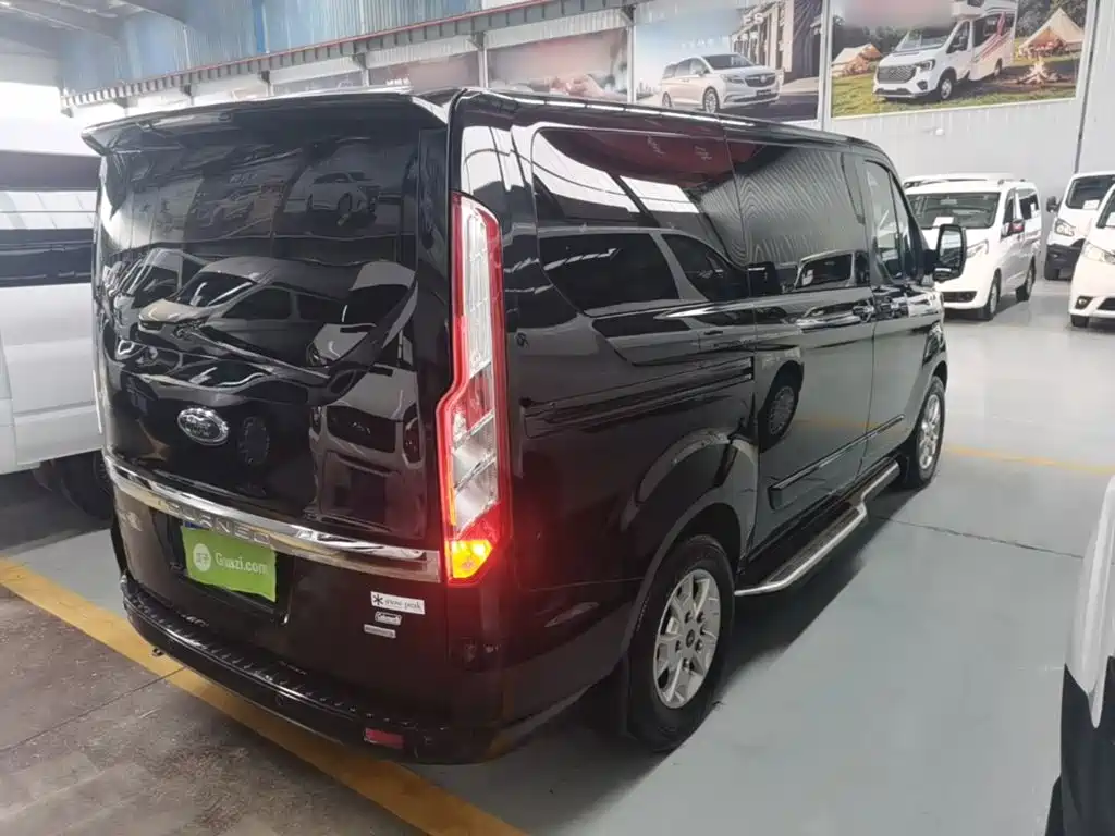 Ford Tourneo 2016 2.0T MT