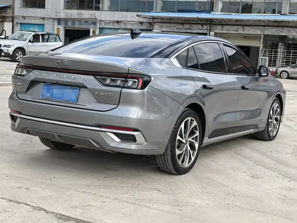 Ford Mondeo 2022 — фото 14