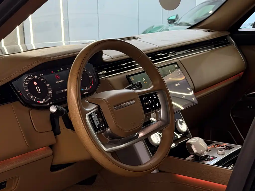 Land Rover Range Rover 2024 4.4 V8 SV Long Wheelbase 4 мест