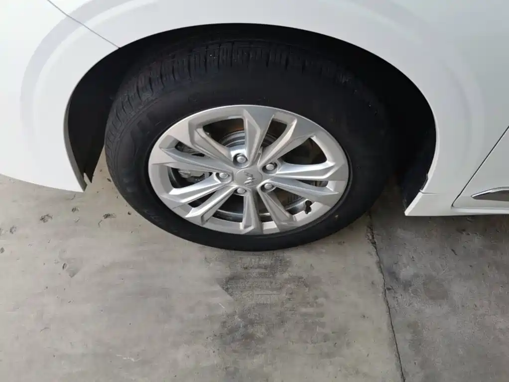 Wuling Jiachen — миниатюра 23