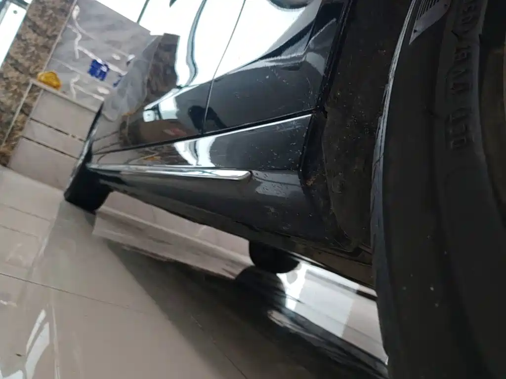 Mercedes-Benz E-Class — миниатюра 21