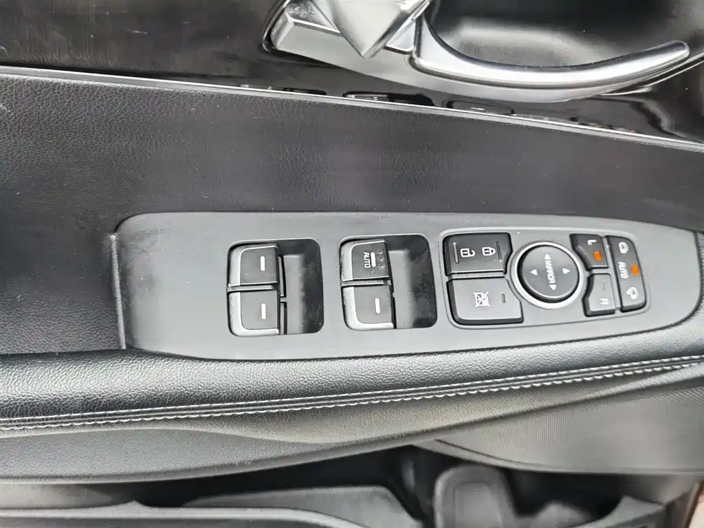 Kia Sorento 2015 L 2.4L 4WD Elite 5 мест IV