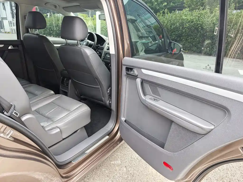 Volkswagen Touran — миниатюра 8