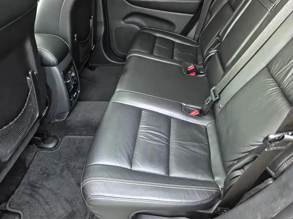 Jeep Grand Cherokee (Import) — миниатюра 13