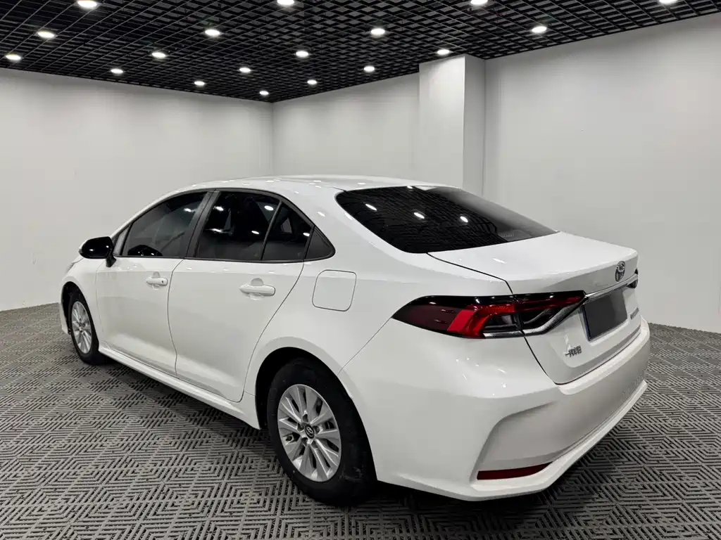 Toyota Corolla — миниатюра 9