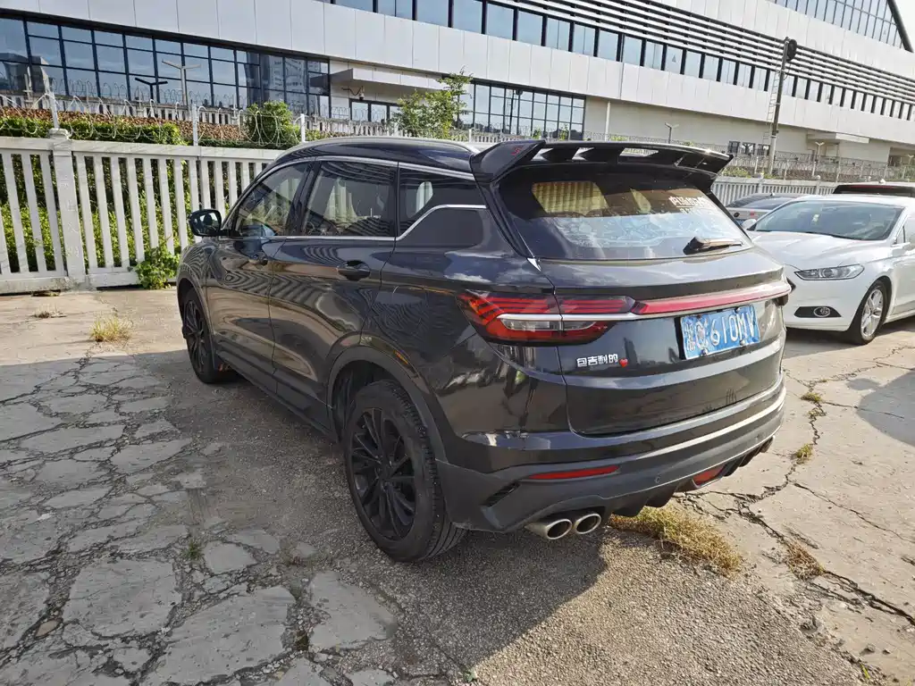 Geely Binyue — миниатюра 8