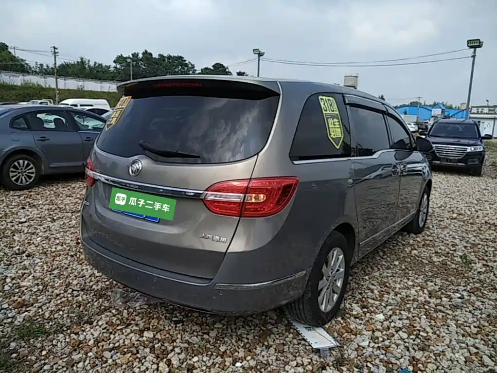 Buick GL8 — миниатюра 7