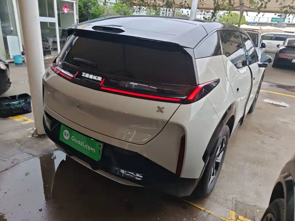 Zeekr X 2025 мест