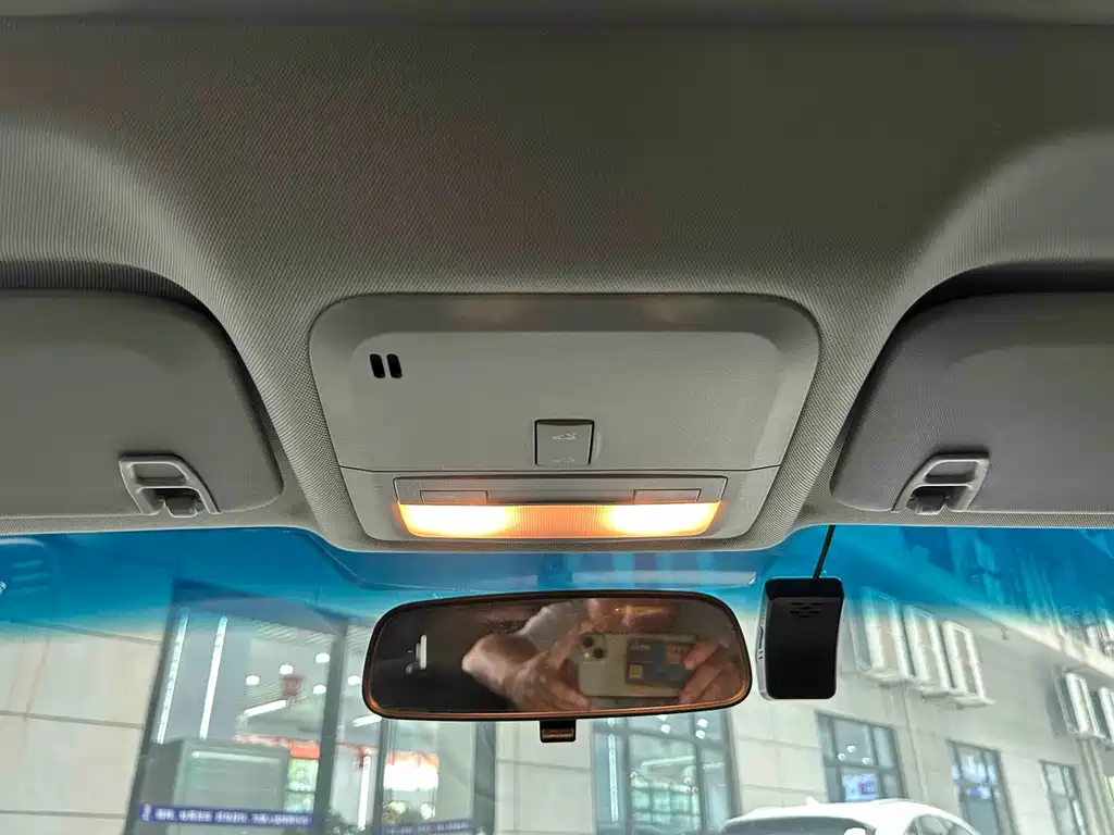 Buick Excelle — миниатюра 8