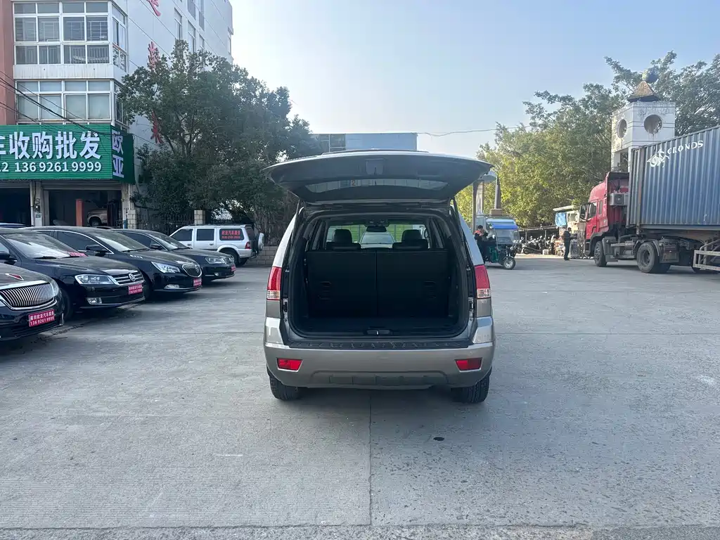 Kia Borrego — миниатюра 15