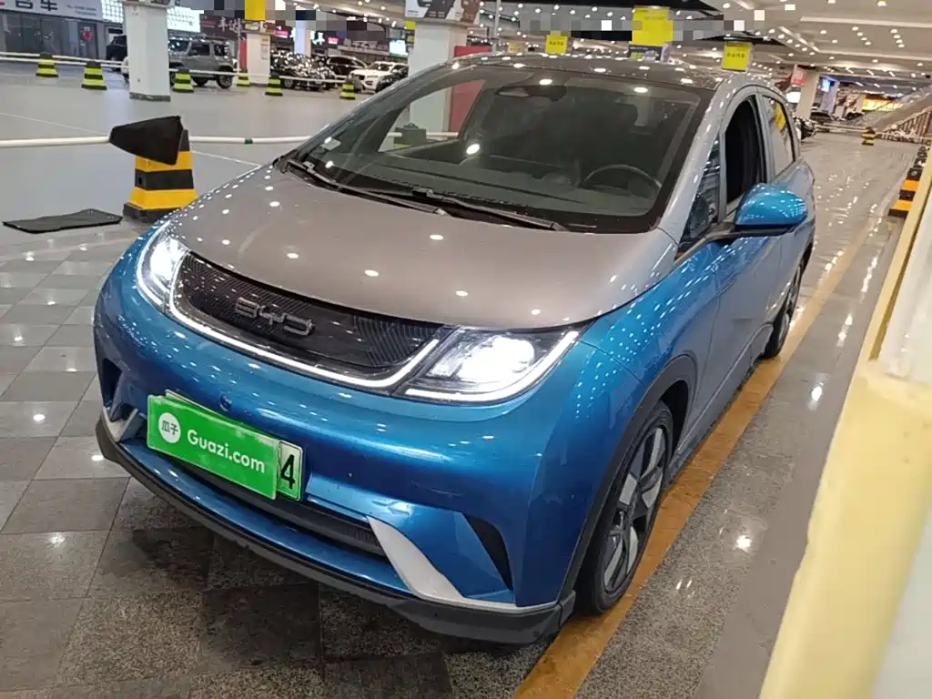 BYD Dolphin
