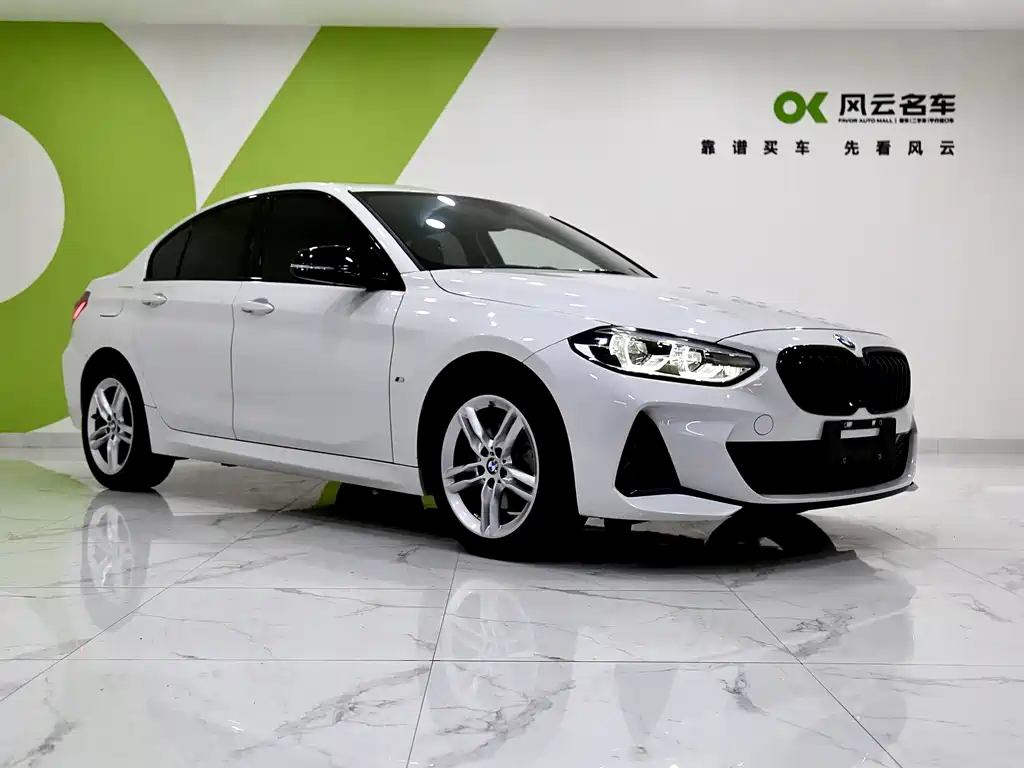 BMW 1 SERIES
