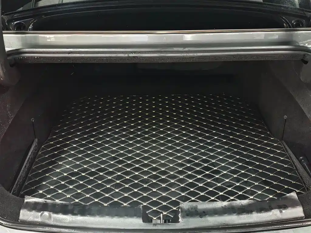 GEELY GALAXY GALAXY E8